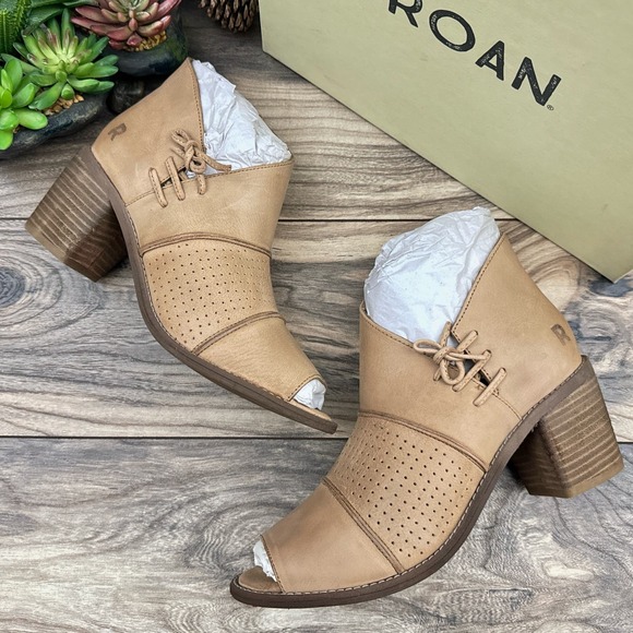 BED|STU Shoes - ❌SOLD❌NIB Roan Bed Stu Katherine 9 40 Leather Peep Toe Asymmetrical Booties Bone
